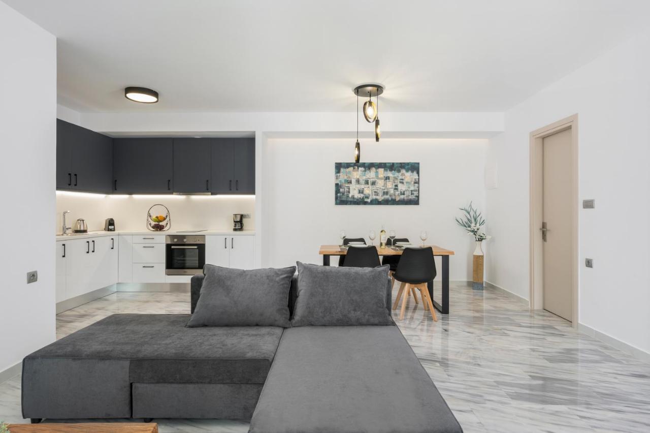 Quarters Luxury Apts Ханя Екстериор снимка