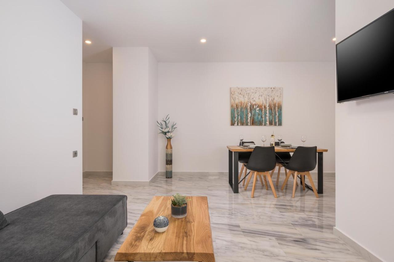 Quarters Luxury Apts Ханя Екстериор снимка
