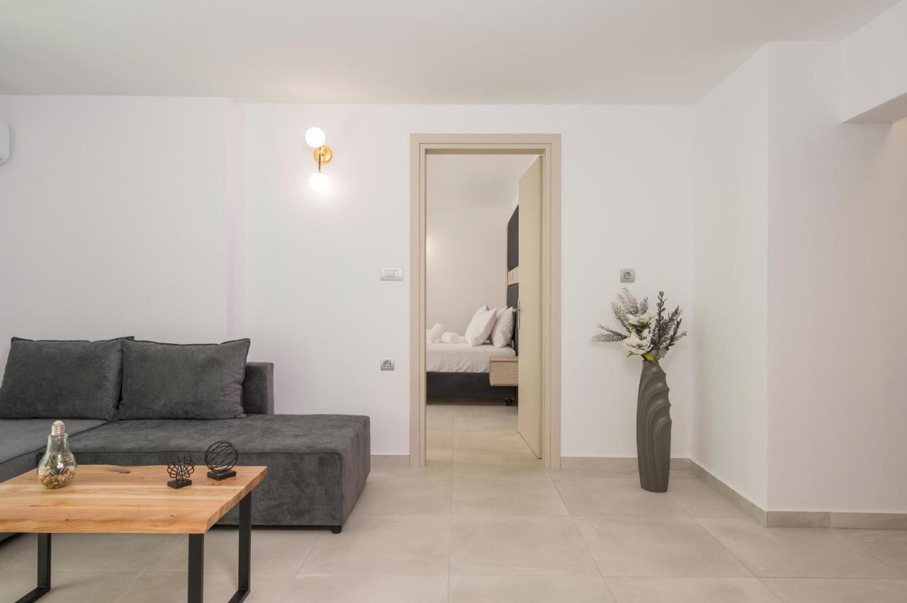 Quarters Luxury Apts Ханя Екстериор снимка